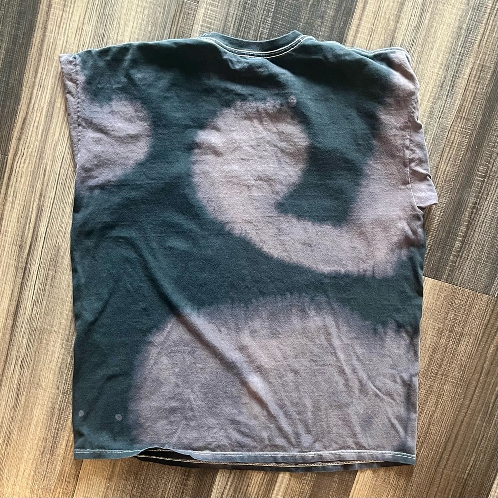 Selena Graphic T-Shirt - Picture 6 of 7